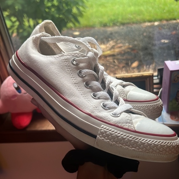 converse - Picture 2 of 4